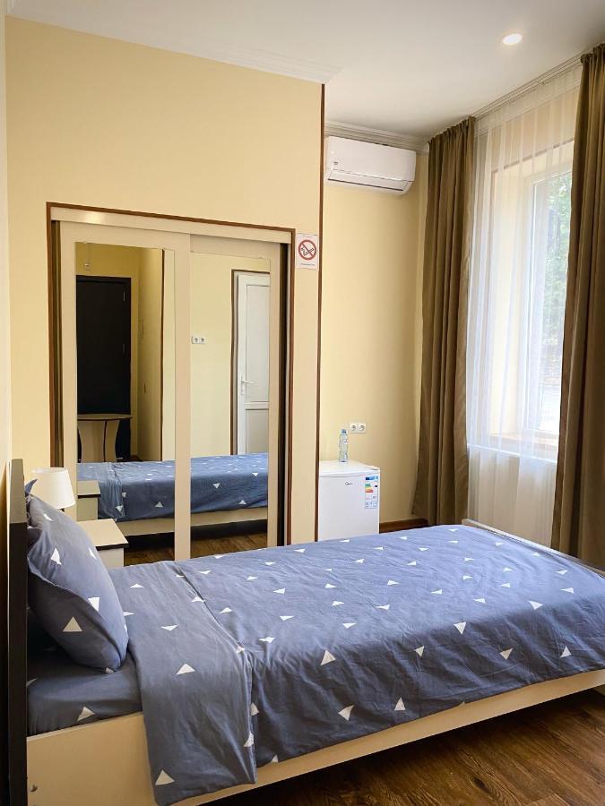 Telav Holl Hotel Telavi Exterior photo